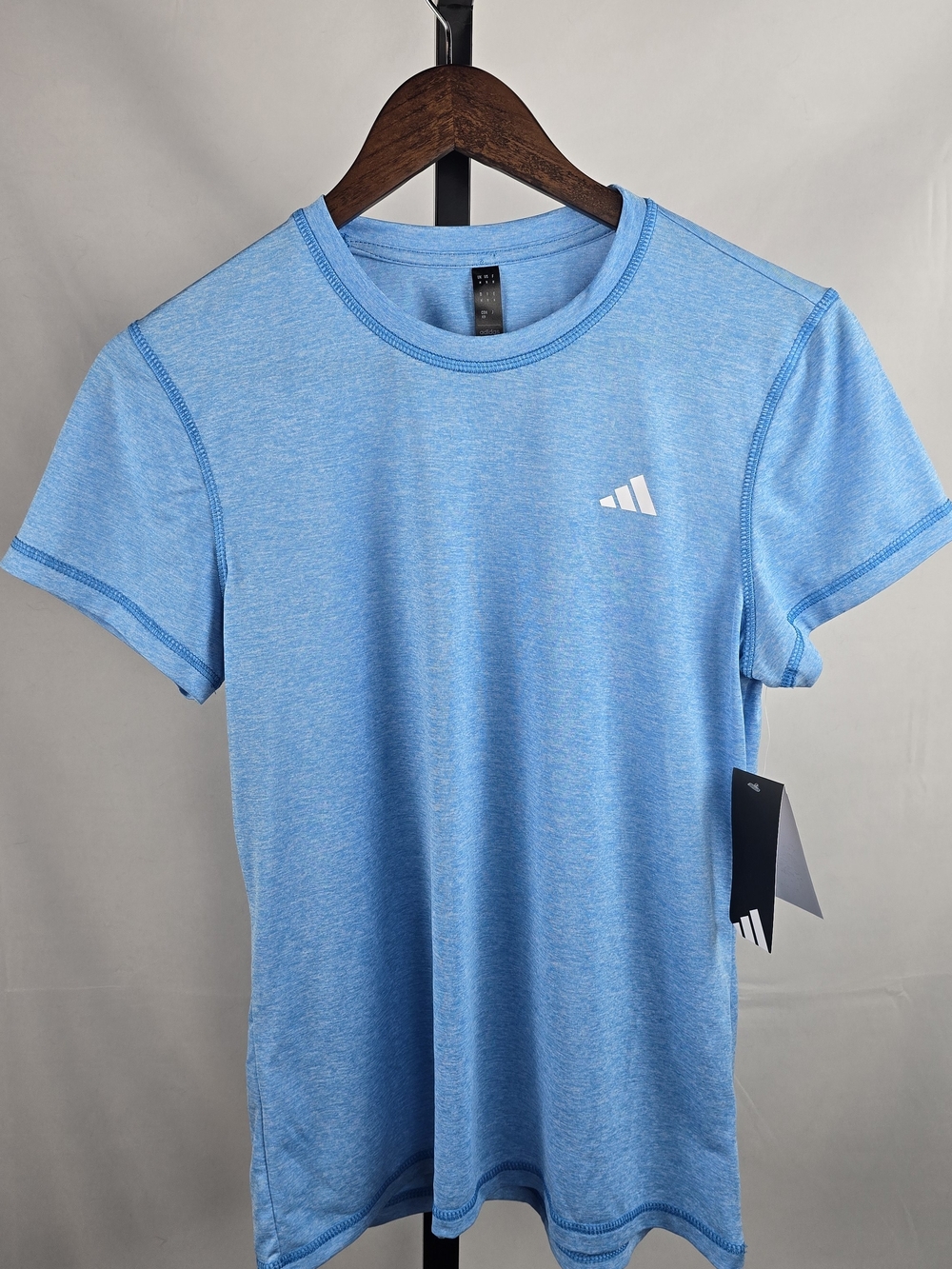 NWT Adidas Women's Tech Tee Heather Short Sleeve Size Medium